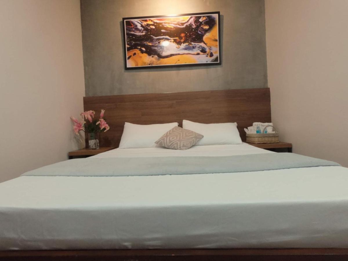 A&E Apartelle Bacolod Zewnętrze zdjęcie