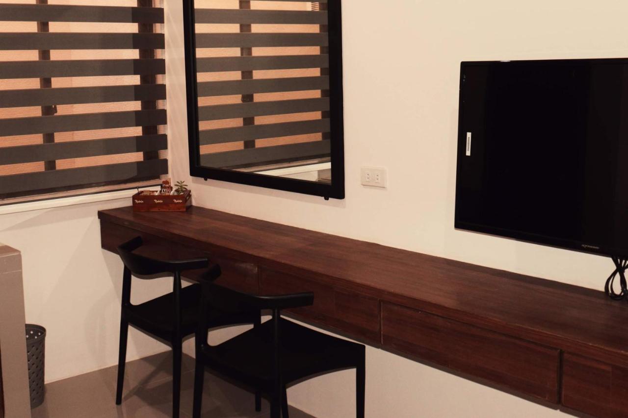 A&E Apartelle Bacolod Zewnętrze zdjęcie