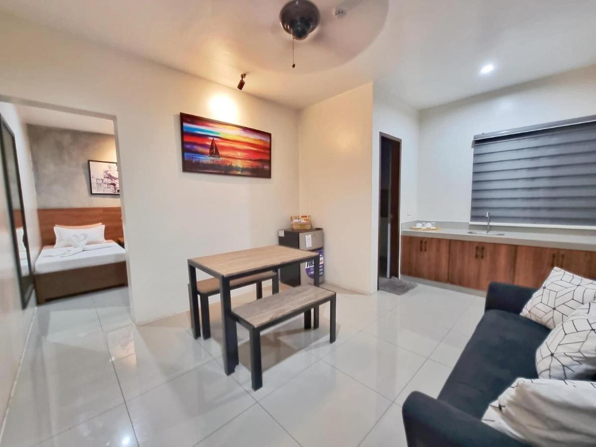 A&E Apartelle Bacolod Zewnętrze zdjęcie