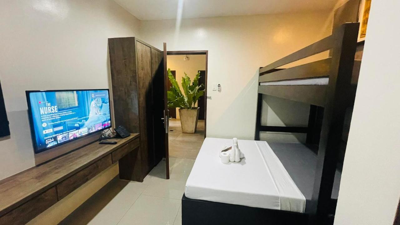 A&E Apartelle Bacolod Zewnętrze zdjęcie