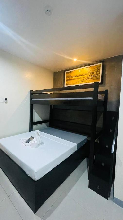 A&E Apartelle Bacolod Zewnętrze zdjęcie